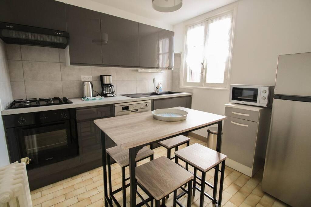 Ferienwohnung Joli T3 Renove / Wifi / Grand Parking La Couronne  Exterior foto